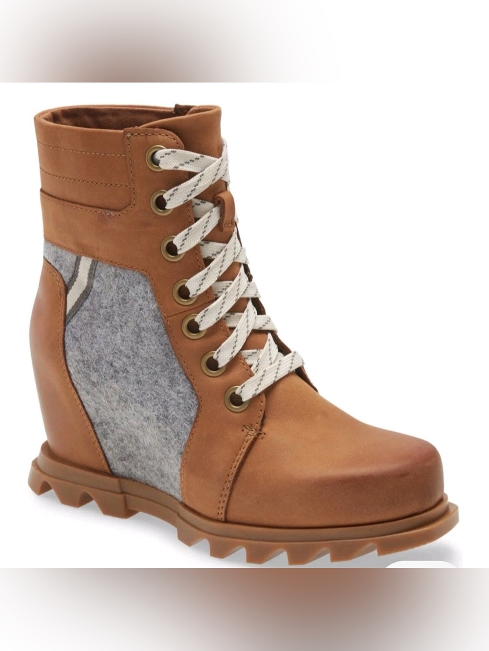 SOREL Joan of Arctic Wedge III Lexie Women’s Waterproof Boot in Taffy Size 7.5